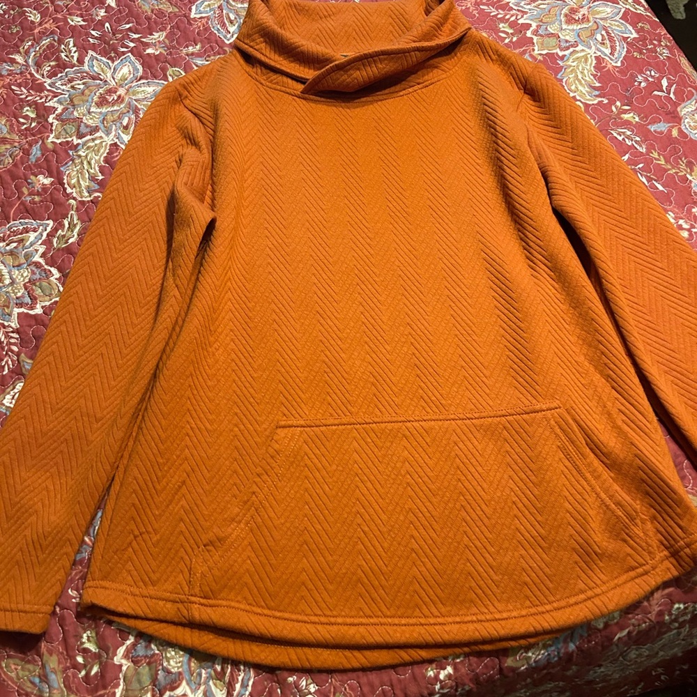Brand new long sleeve shirt